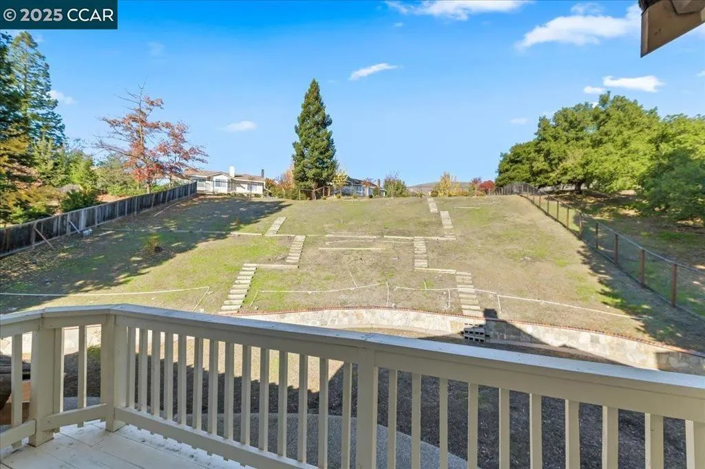 75 Barrons Pl, Danville, California 94526 home-pic-24